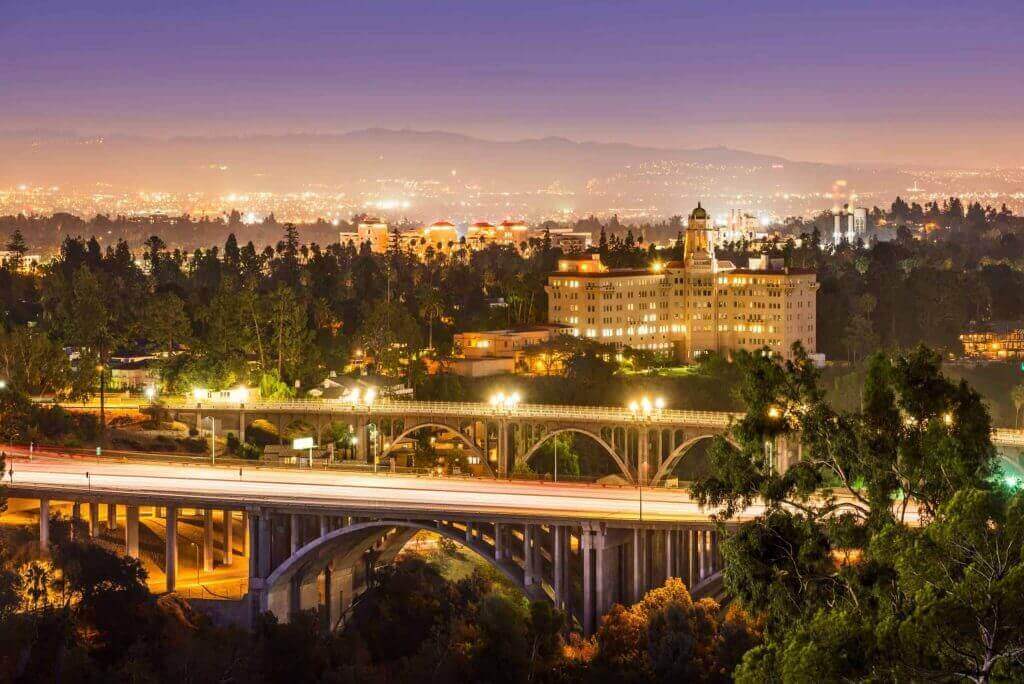 Rosie taxi cab provides airport transportation to and from Pasadena CA